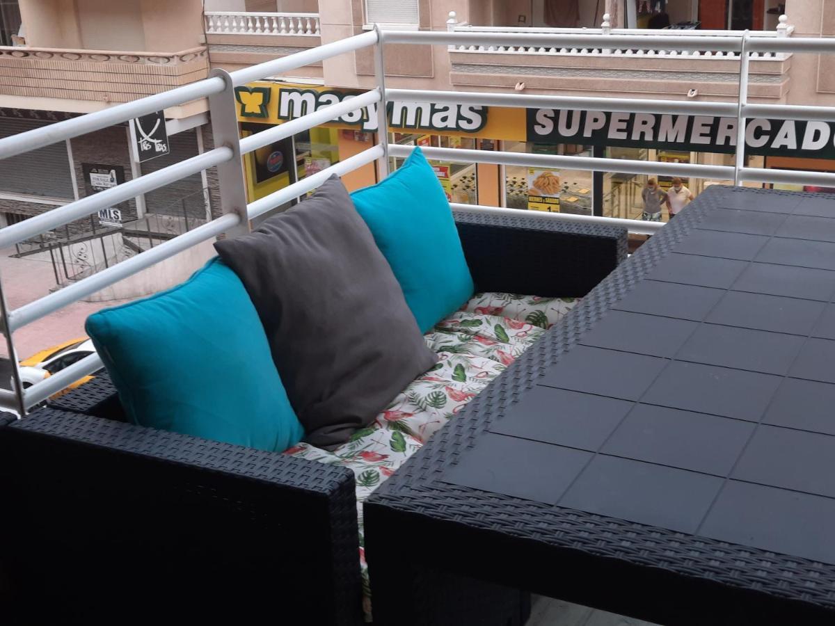 Moderno Apartamento Familiar Junto Al Mar - Conejito Lägenhet Torrevieja Exteriör bild