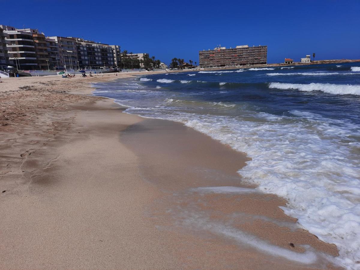 Moderno Apartamento Familiar Junto Al Mar - Conejito Lägenhet Torrevieja Exteriör bild